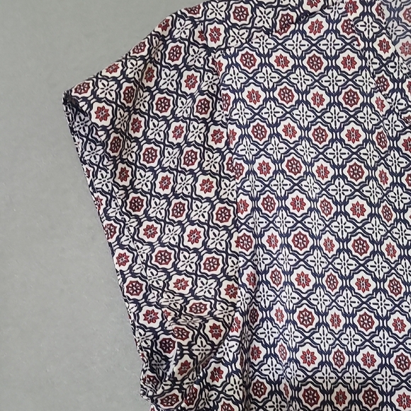 LIZ CLAIBORNE Geometric Print Women's Cap Sleeve Blouse Tunic Top - Size Medium - Picture 4 of 13